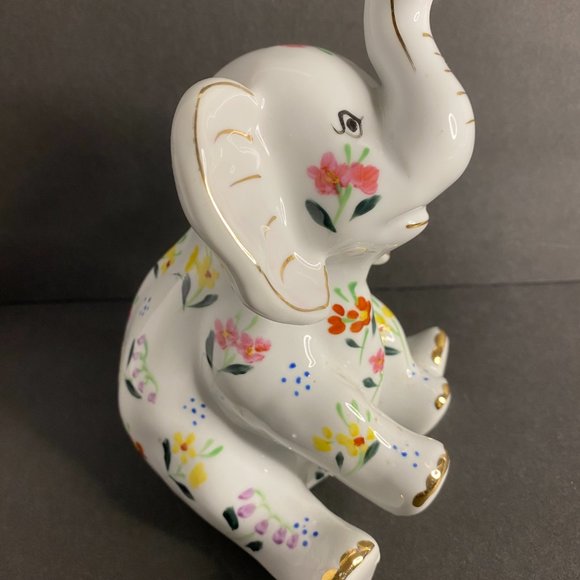 Porcelain Elephant With 10K Gold Formalities by Baum Bros Handpainted Flowers - Picture 4 of 12